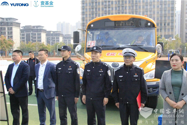 让交通安全根植孩子心底，宇通&amp;amp;壹基金交通安全公益行走进鲁鄂两省