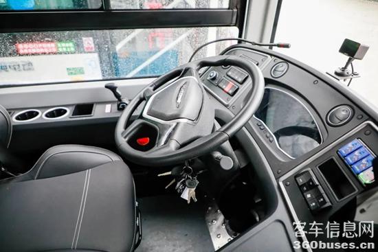 正式开跑!宇通宇光E8 MAX助力台州绿色交通建设 8.jpg