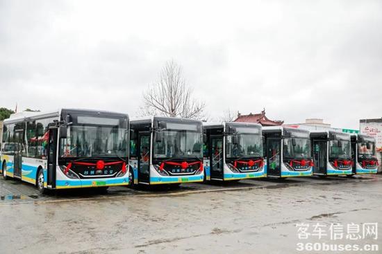 正式开跑!宇通宇光E8 MAX助力台州绿色交通建设 11.jpg