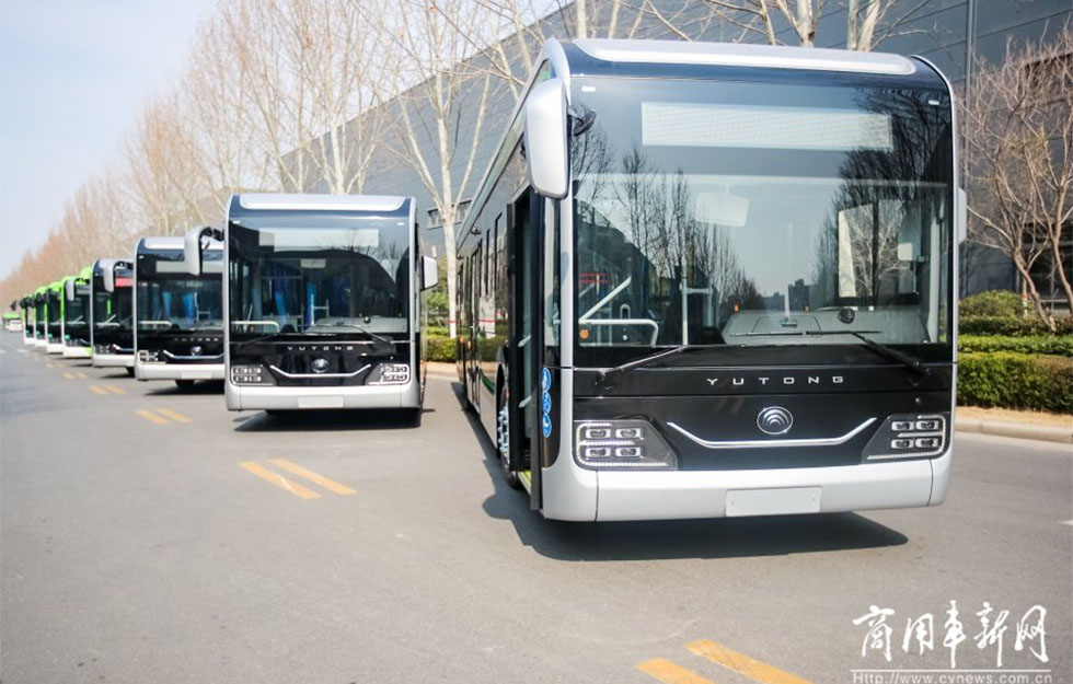 奋力开跑，激扬时代，倾听两会上的“宇通回声”