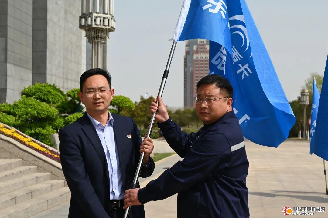 春风送暖 真情关爱 | 宇通重卡醒春计划之春季专项服务升级! 3.jpg