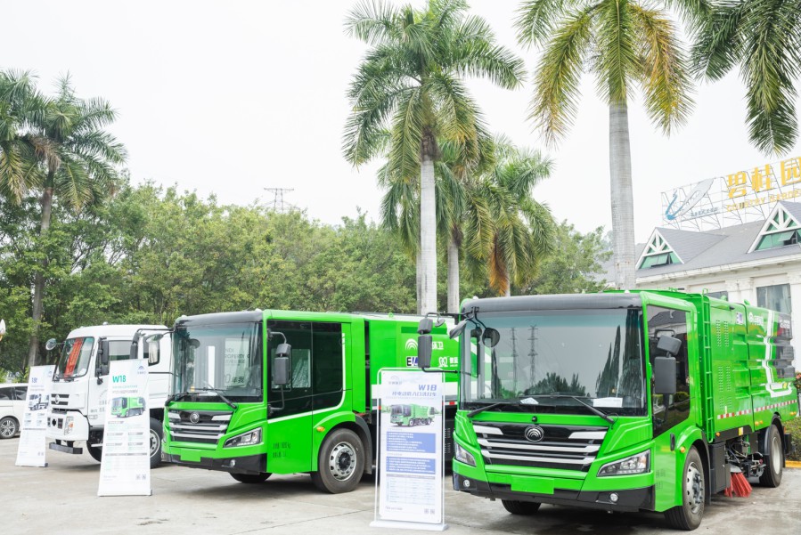 10万人围观!宇通环卫3年蝉联第一靠的是什么? 11.jpg