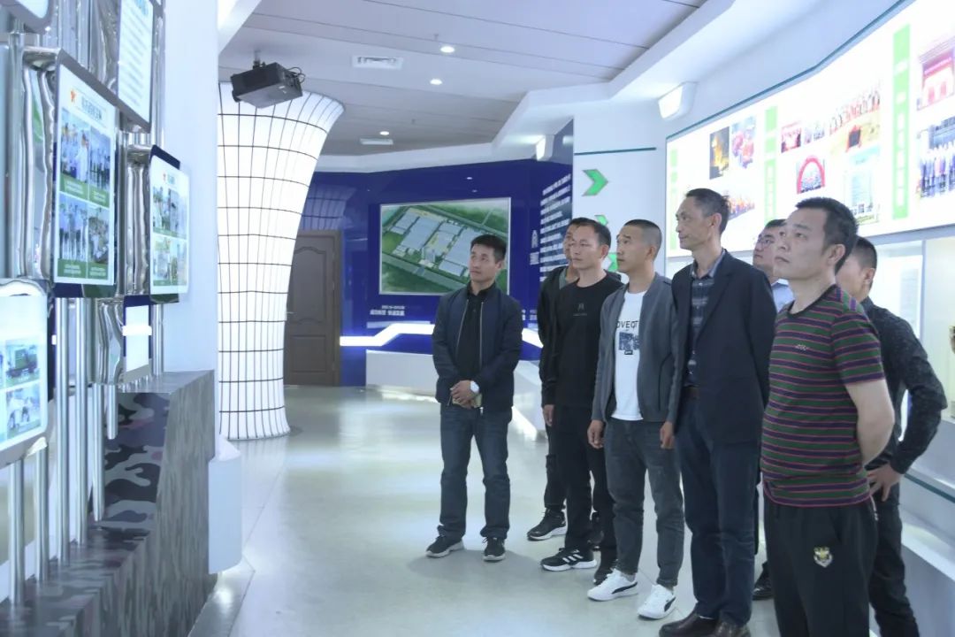 宇通重装“用心”做好新能源旋挖钻机手培训工作 1.jpg
