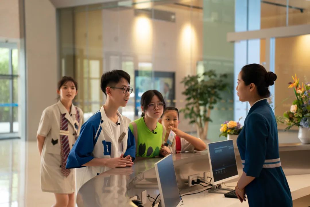 300多万人看直播！与27省同学一起来上“科技课”