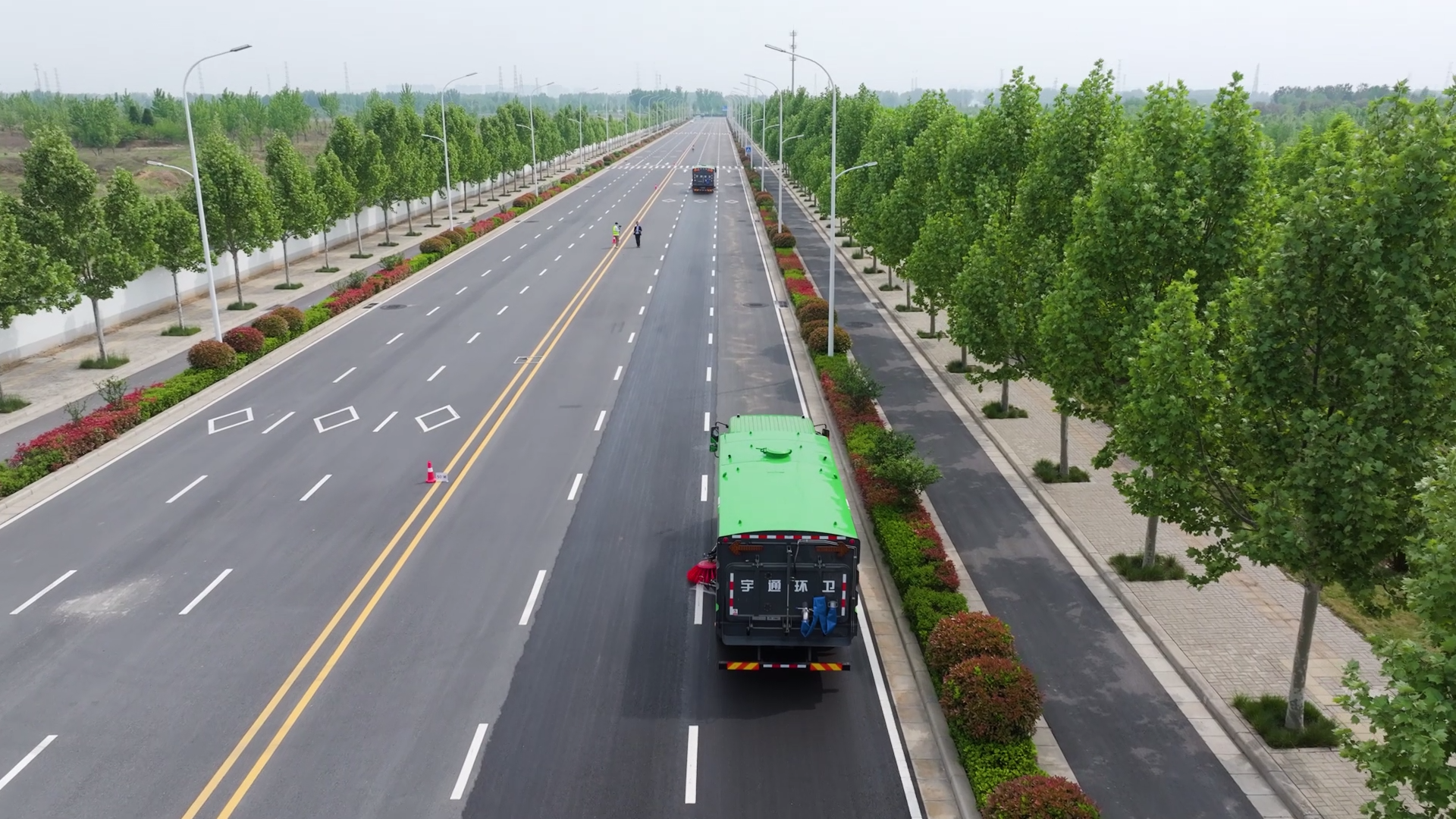 全程高能！宇通环卫快速路洗扫车“1>2”挑战赛