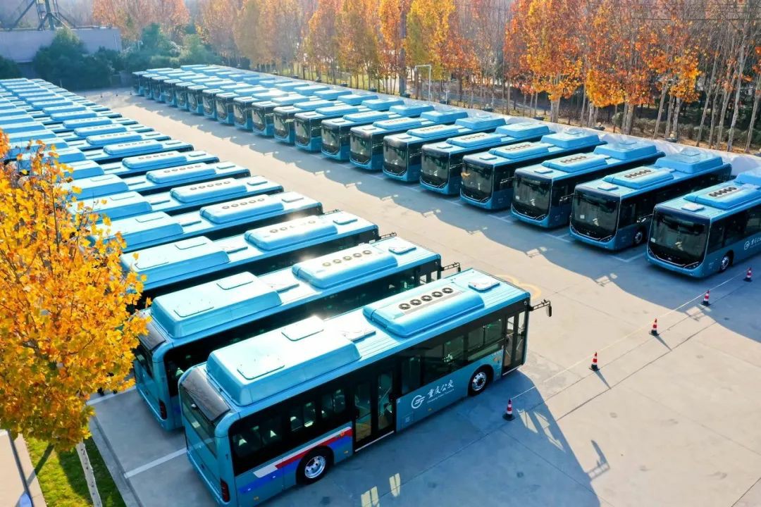 获人民日报重磅奖项，宇通新质生产力备受关注！