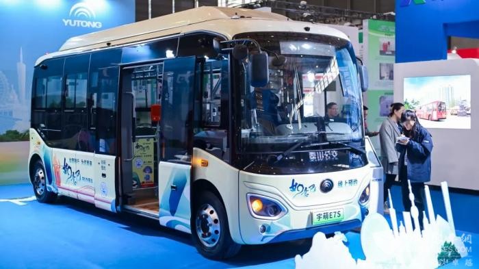 宇悦E10领衔 宇通闪耀2024上海国际客车展