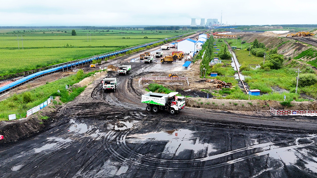 驰骋极寒之地！宇通矿卡助力黑土地绽放绿色之花