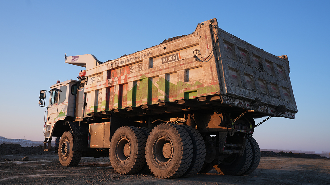 驰骋极寒之地！宇通矿卡助力黑土地绽放绿色之花