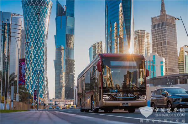 打响中国高端制造新名号! 宇通新能源客车挺进“北极之境” 打响中国高端制造新名号! 宇通新能源客车挺进“北极之境”