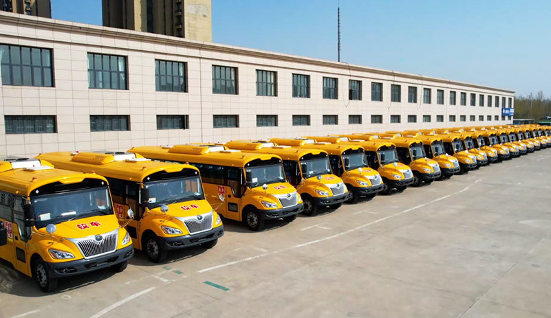 助当地学生安全出行 宇通90辆校车交付路易达校车