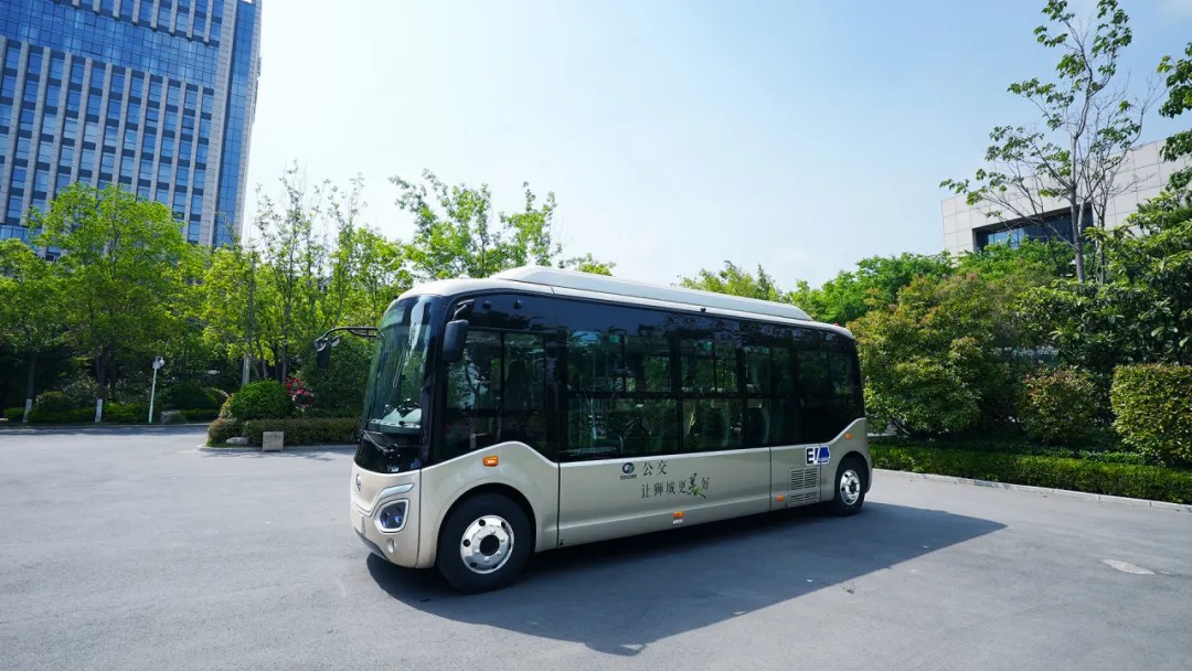 微循环公交领衔！80辆宇通纯电动批量发运狮城