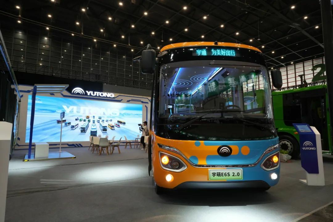 宇萌E6S 2.0领衔闪耀郑州国际新能源汽车博览会