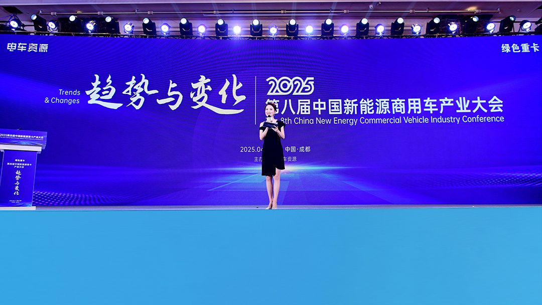 实力见证 | 荣获“绿卡奖”背后：宇通重卡如何用更高价值赢得用户青睐？