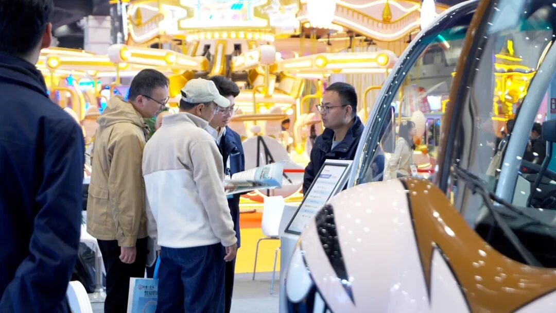 智趣出行，悦动未来！宇通观光车亮相2025中国（郑州）旅游休闲娱乐产业博览会