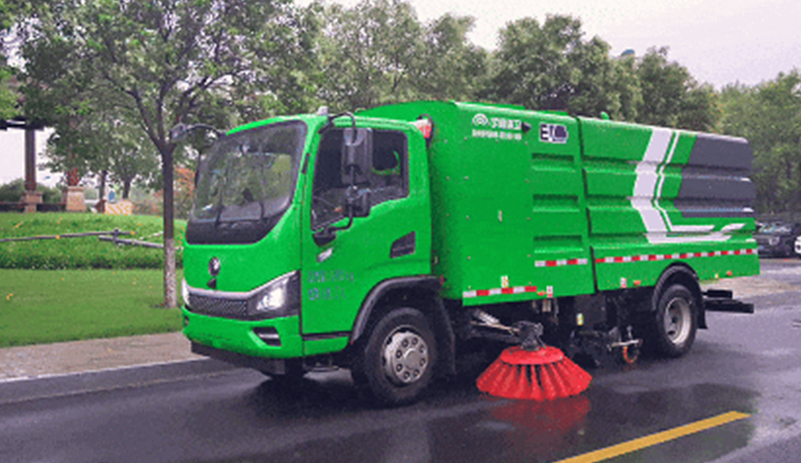 「宇」见好车丨高效应对多场景清扫需求，宇通12吨纯电洗扫车焕新上市！