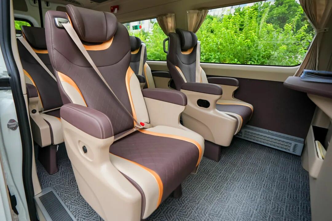 实力共鉴！宇通天骏V6E荣获“2025年度用户信赖引领奖”