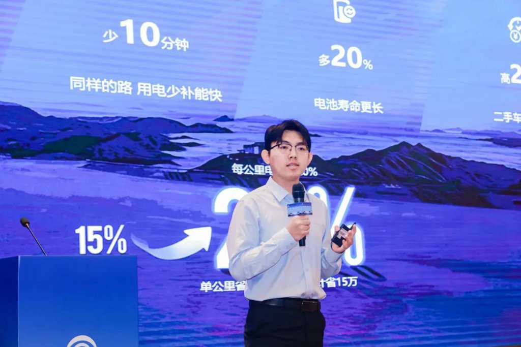 宇通重卡2025款新品亮相厦门，为东南沿海枢纽注入绿色动力