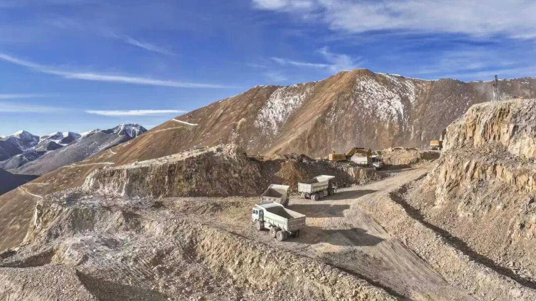 宇矿同行|宇通矿卡受邀参加全球矿业电气化峰会，共绘零碳智慧矿山新蓝图！