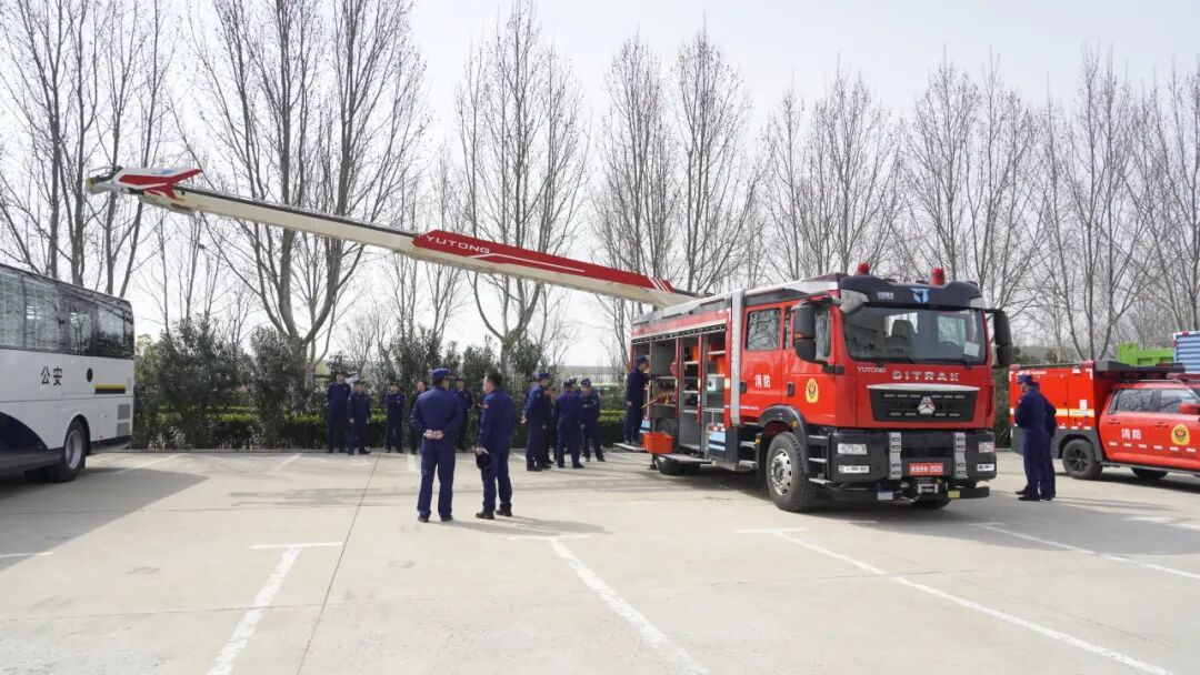 深化队企协作 共筑实战本领 | 南京市消防救援支队走进宇通专用车开展技术交流