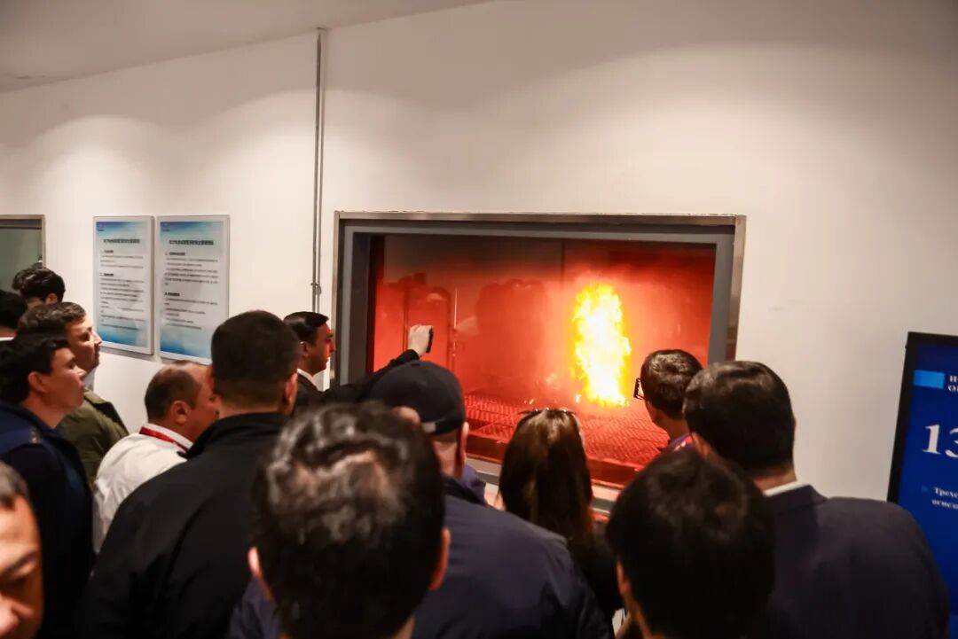 二十余载深耕丝路,宇通以长期主义点亮中亚绿色交通未来 二十余载深耕丝路,宇通以长期主义点亮中亚绿色交通未来