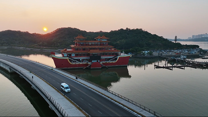 宇通天骏V6E 赋能珠海机场汽运提质增效，为大湾区旅客打造高效、绿色、尊贵的一站式出行体验！