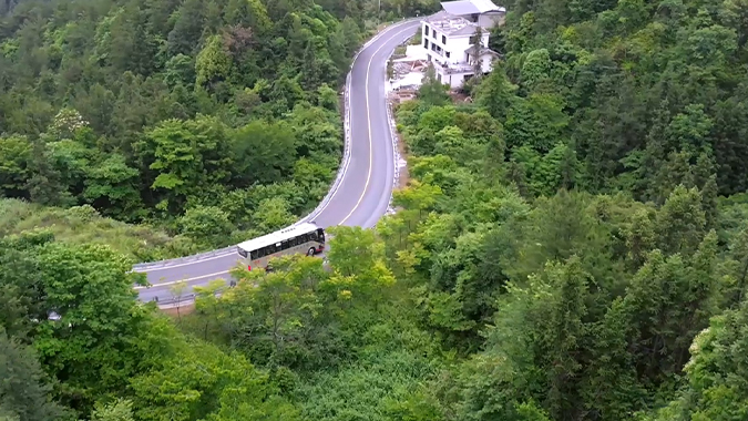  科技赋能管理，数据激活效益。安睿通 覆盖用车 、管车 、养车全场景，为运营管理者提供硬核解决方案！