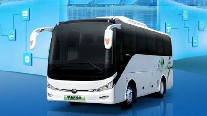 客车届的“跨界之王”，宇通C8E跨界版实至名归