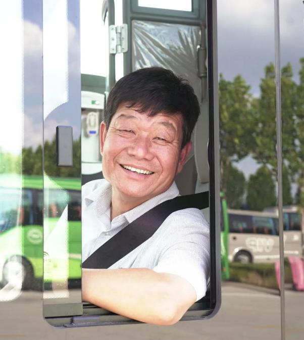 老骥伏枥，书写无悔宇通人生