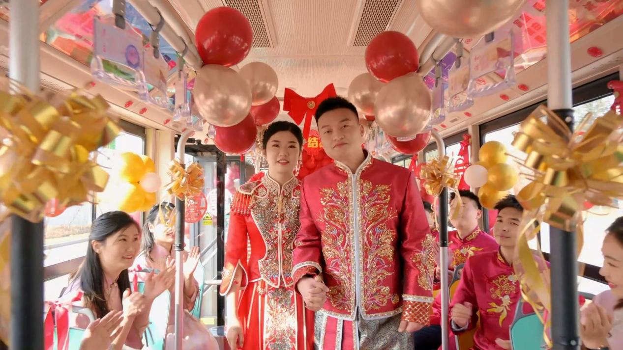 央视点赞夜巴士！宇通点亮烟火琅琊