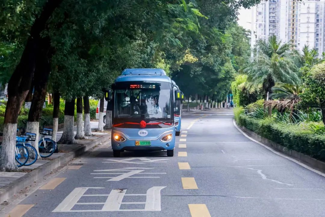 共青团点赞！定制公交拓宽市民“幸福路”