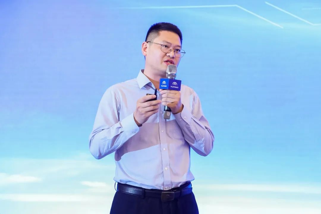 宇通重卡发布行业首款矿区专用纯电动自卸车