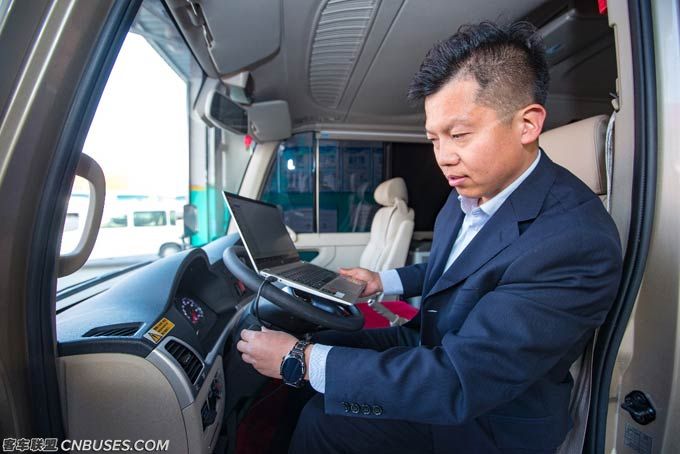 宇通11城直营服务中心开业!引领行业进入服务直营时代