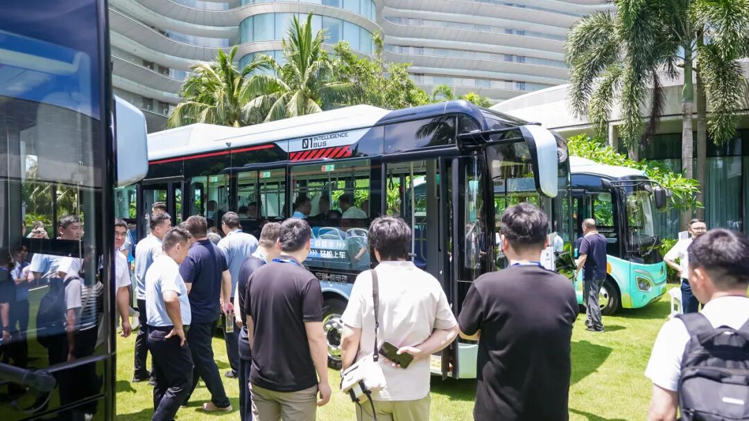 宇威E8PRO正式发布!2026美好中国行海南启航 图片
