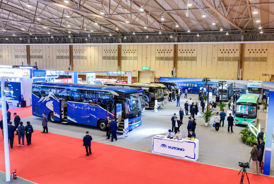 推动行业高质量发展!宇通客车、卡车联袂亮相2025中国道协年会 图片