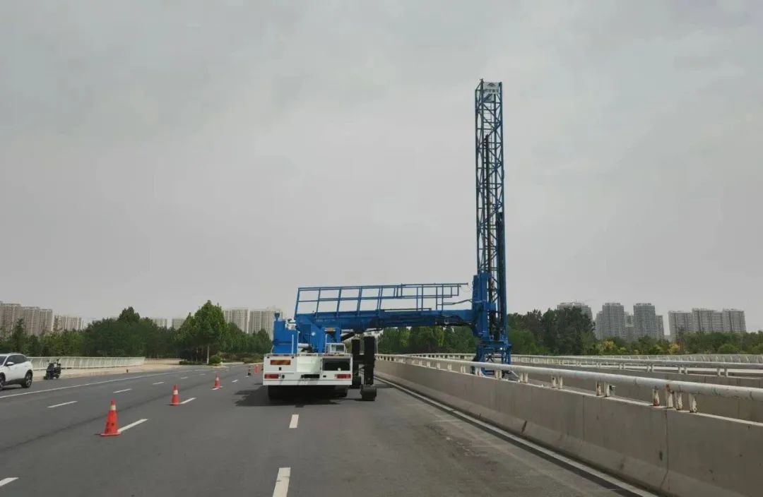 10台陆续发车！吉鼎力携手宇通重装共绘桥梁检测新篇章