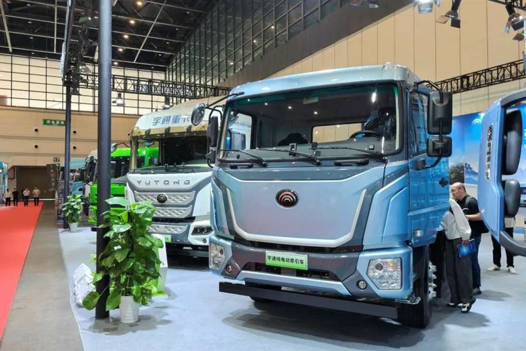 亮相氢能产业发展大会，宇通氢燃料重卡助力建设零碳未来 - 第5张