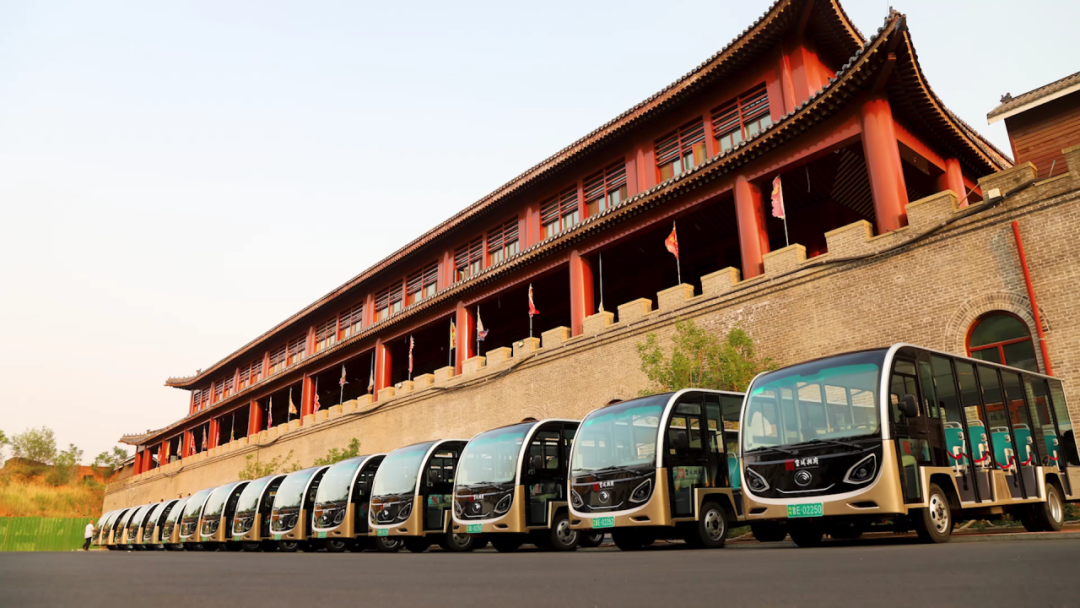 当“智电融合”遇见文旅出行:宇通观光车为景区车辆运营装上“智慧大脑” 图片