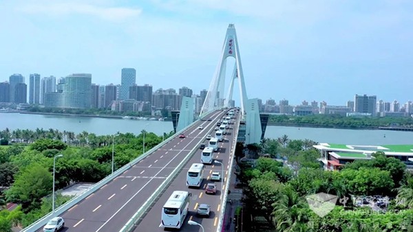 宇通客车 旅游客车 顺利交车 旅游交通 转型