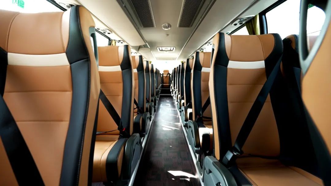 深化全域电动化布局!C11E领衔100辆宇通客车交付广州 图片