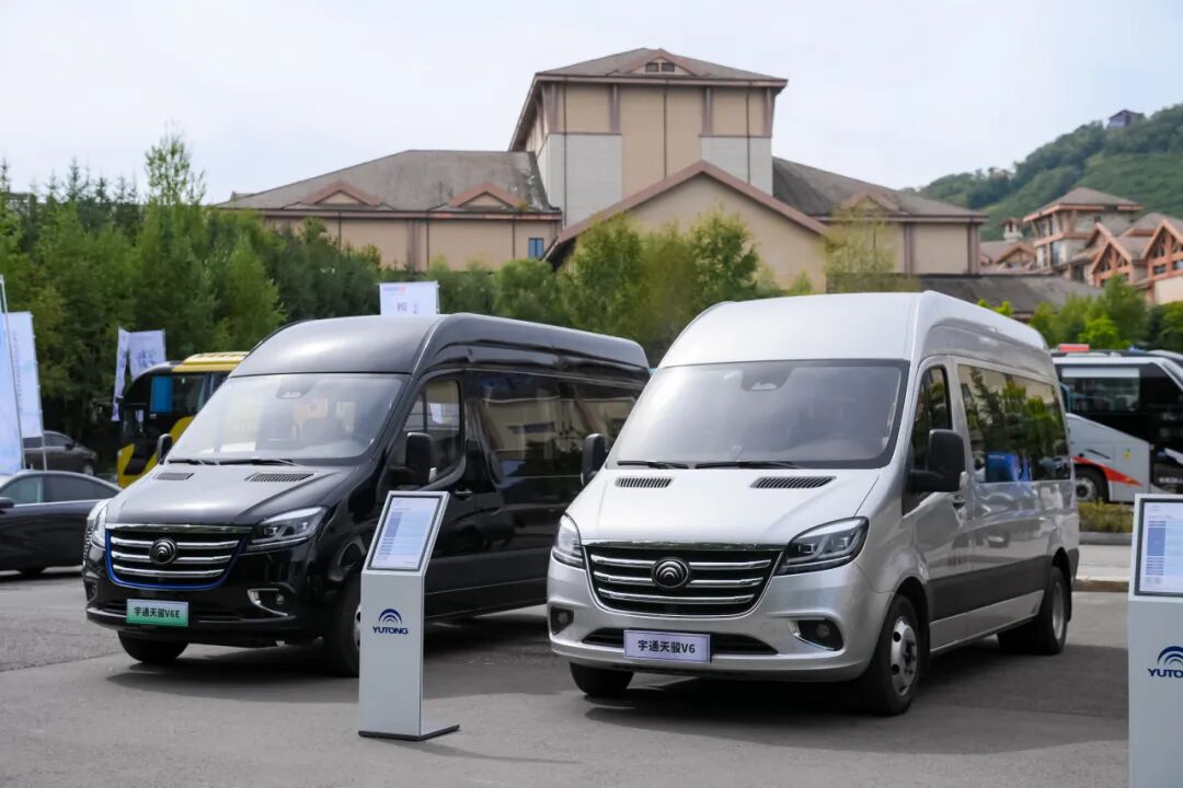 高品质驱动,全矩阵赋能!宇通为2025旅游出行大会增辉添彩 图片