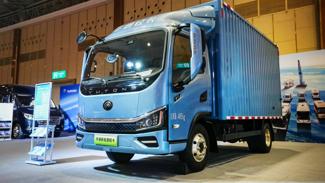 推动行业高质量发展!宇通客车、卡车联袂亮相2025中国道协年会 图片