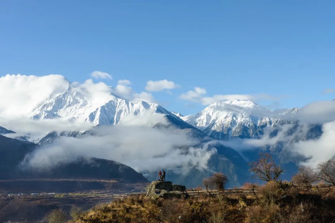 驶向雪域高原！宇通环卫车辆首次交付西藏，助力高原生态环境建设