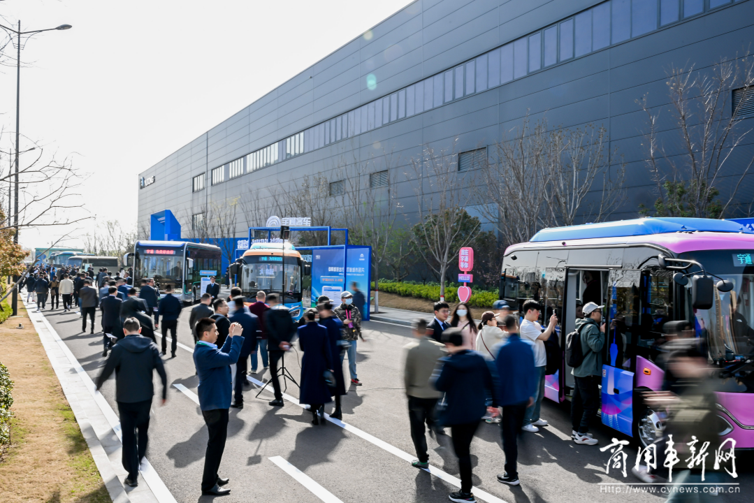 以技术创新打造长远竞争力，宇通新能源商用车全系新品发布会举行