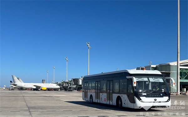 从宇通纯电动机场摆渡车 看中国高端制造领跑全球背后的硬实力