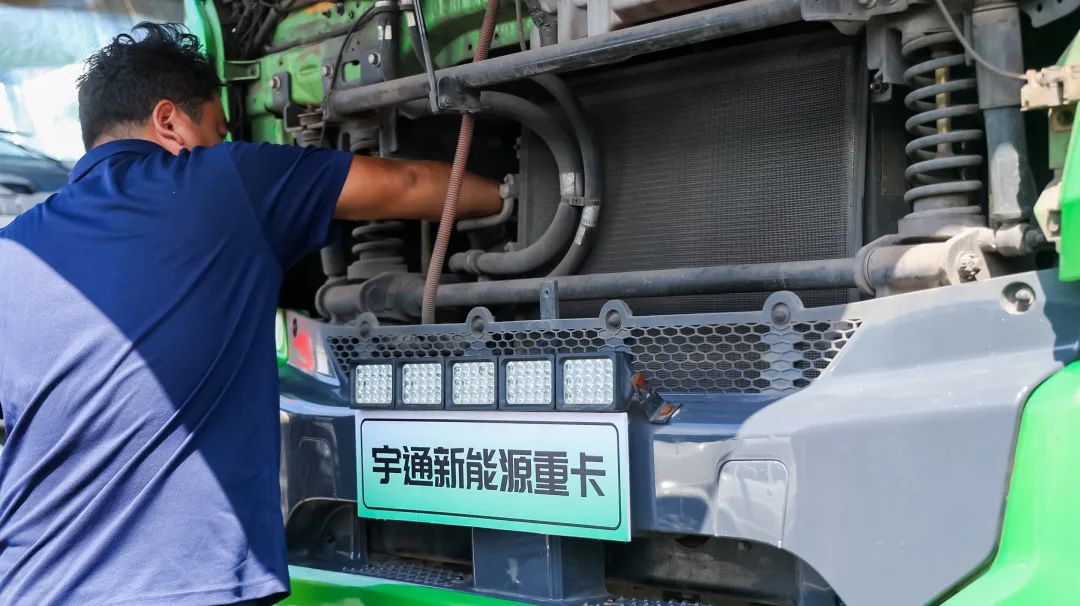 宇通重卡唐山直服站正式开业，把服务体验“卷”出新高度！