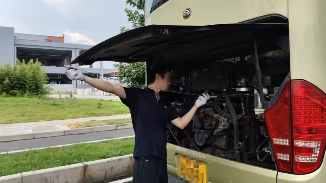 宇通客车——流动的中国名片!宇通客车实力护航成都国际赛事 图片