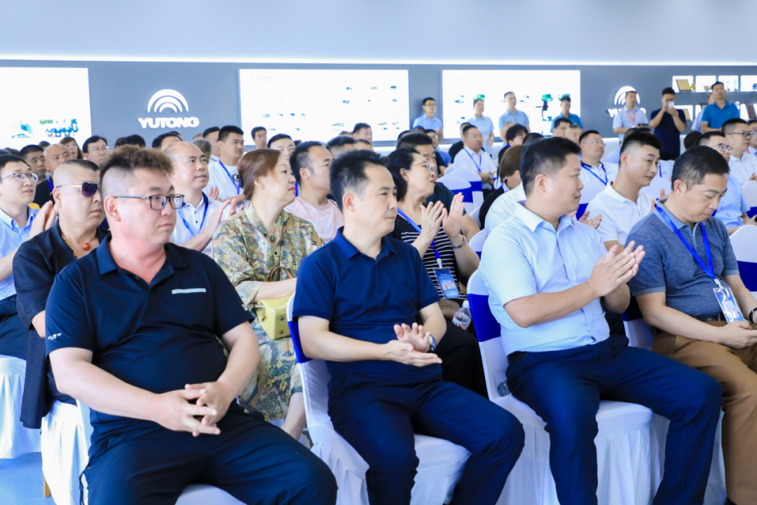 宇通用户中心全国8店同开！解锁商用车直营新体验