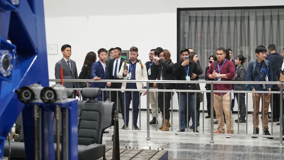 拉美十国主流媒体团齐聚宇通，触摸高质量出海的“宇通脉搏”