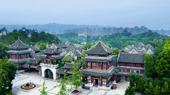 网红景区的最潮打开方式！宇通客车重庆秀湖公园开跑